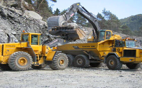 Bilde fra Yri Sand A/S i Loen